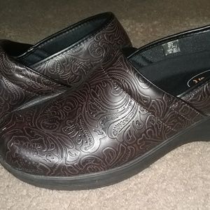 uniform shoes, Career Clogs